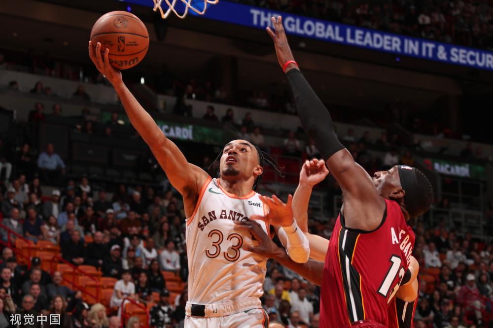 然在当时引 然在当时引